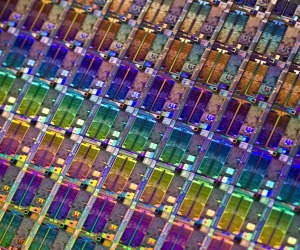 Intel teases 22nm tri-gate Atom system-on-chip parts