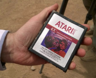 E.T. dig hits Atari 2600 cartridge gold
